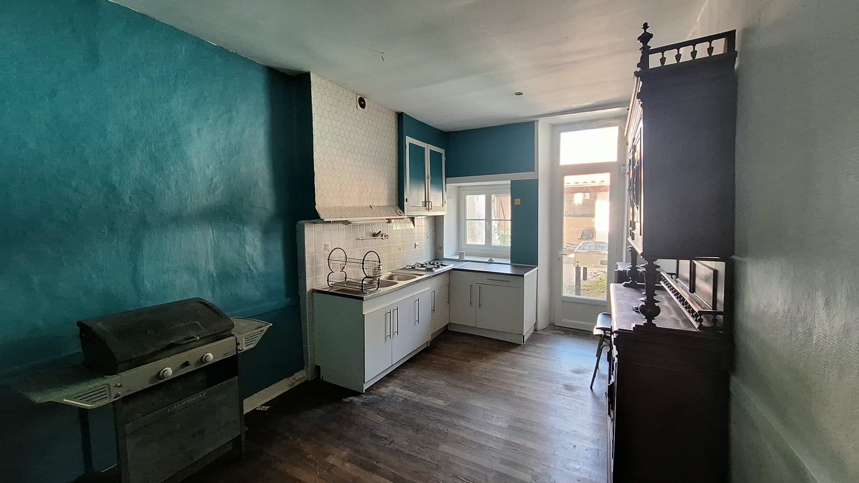 Maison à vendre, 3m², Nontron