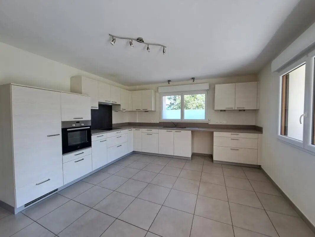 Appartement à louer, 98m², Saint-Jorioz