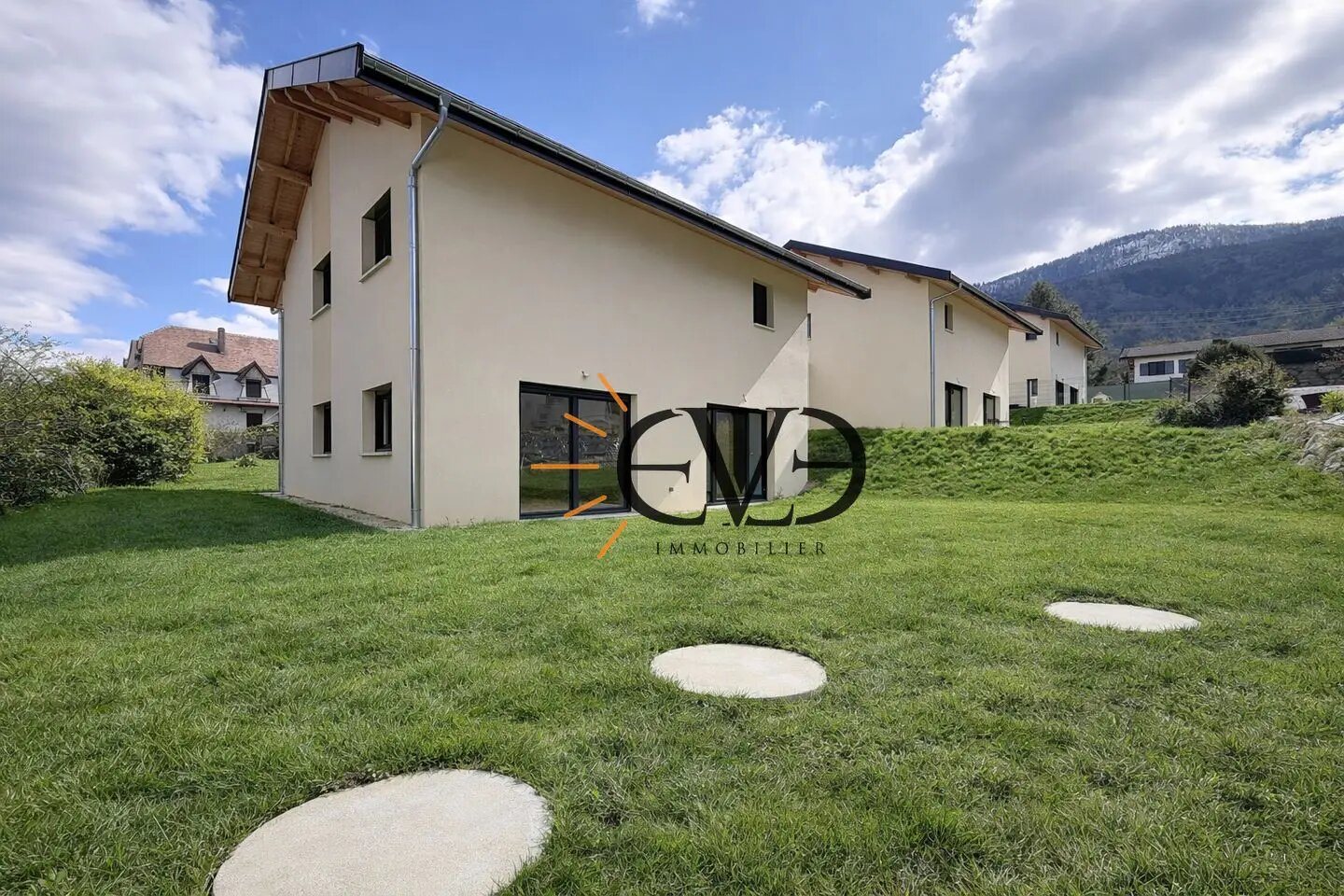 Maison à vendre, 130m², Saint-Cergues