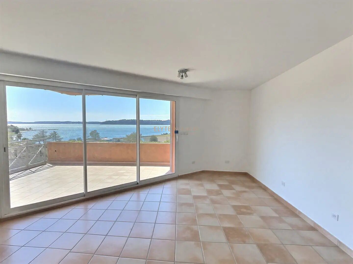 Appartement à vendre, 82m², Saint-Chamas