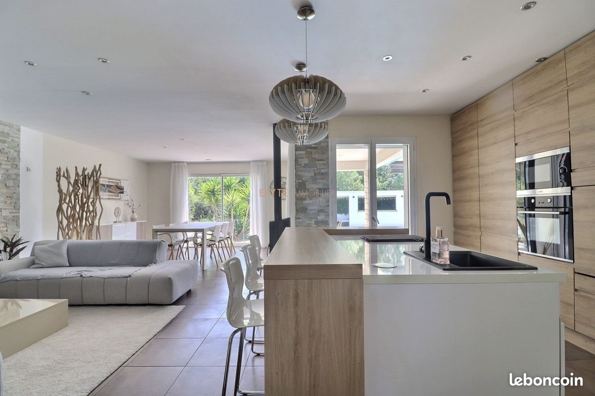 Maison à vendre, 120m², Saint-Chamas