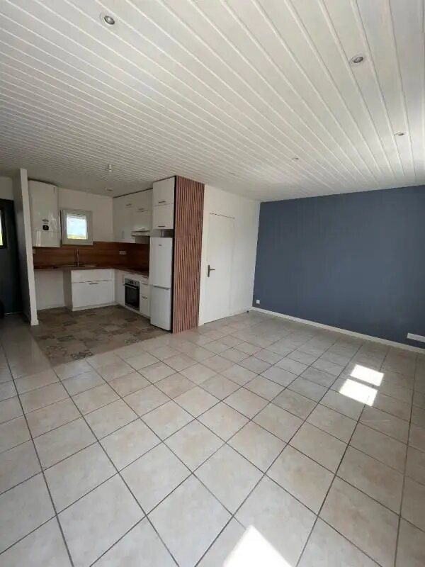 Maison à louer, 50m², Poullaouen