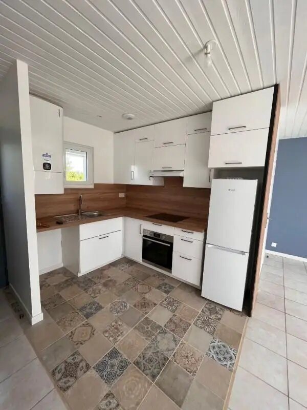 Maison à louer, 50m², Poullaouen