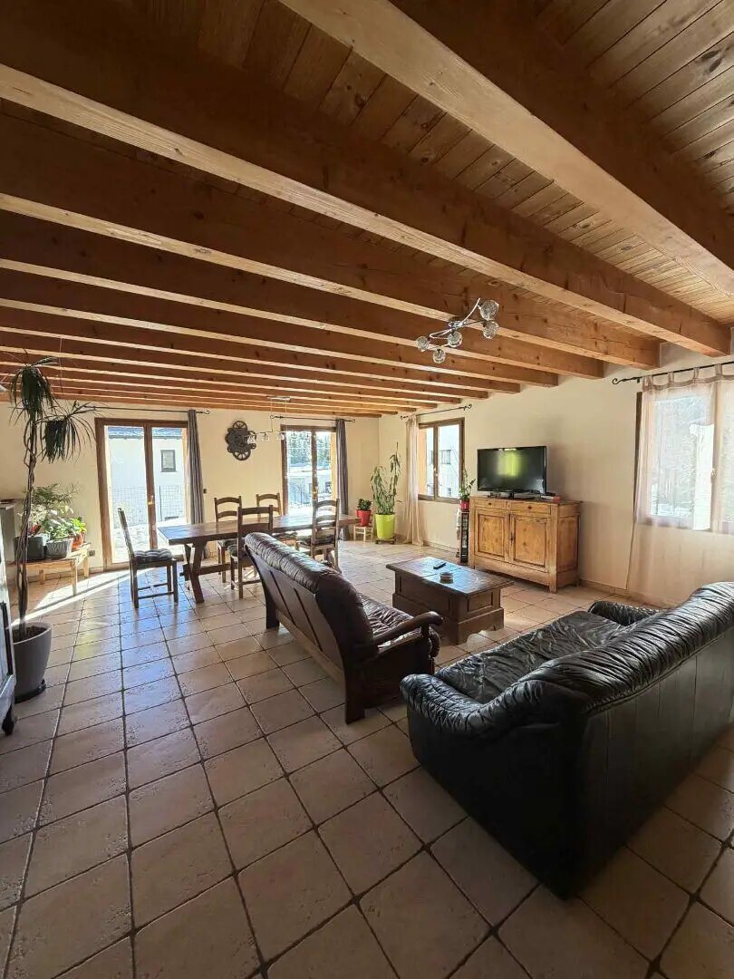 Maison à vendre, 241m², Formiguères
