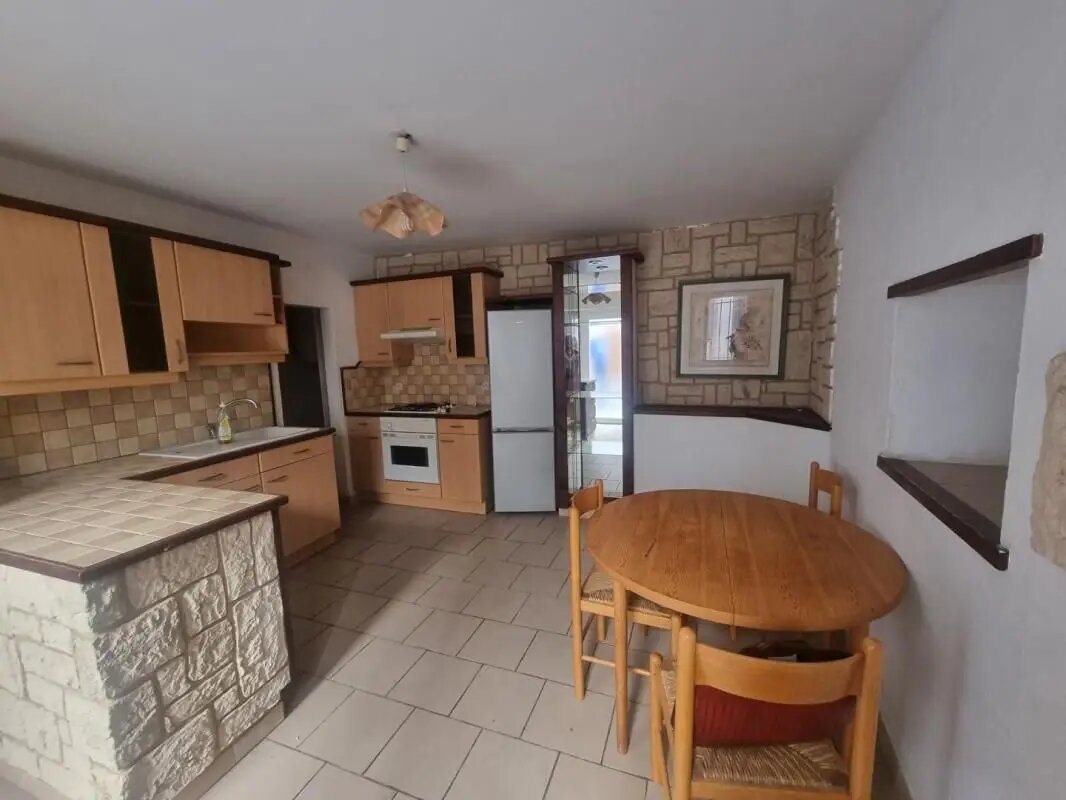 Maison à louer, 50m², Saint-Marcel-d'Ardèche