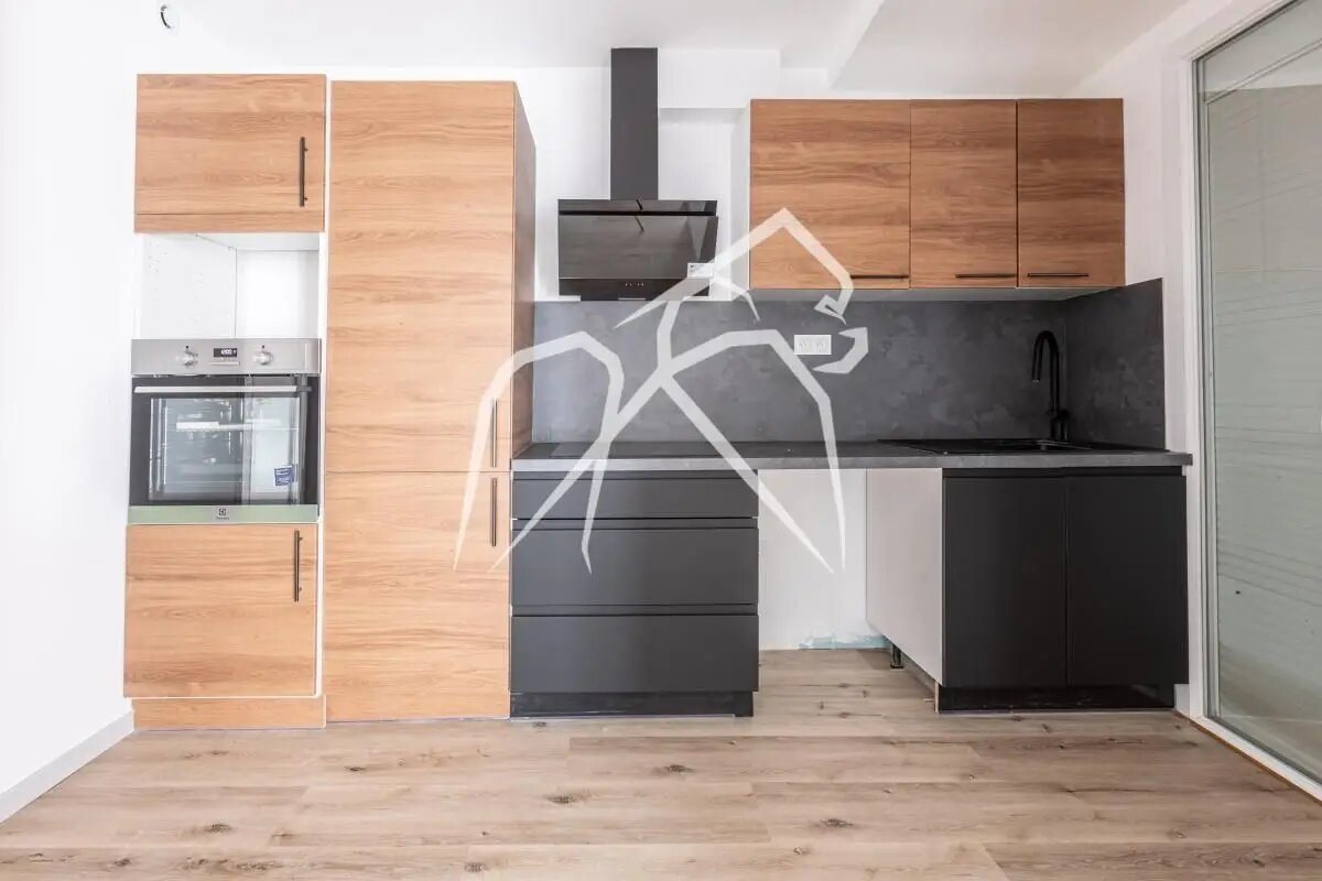 Maison à vendre, 116m², Plaissan