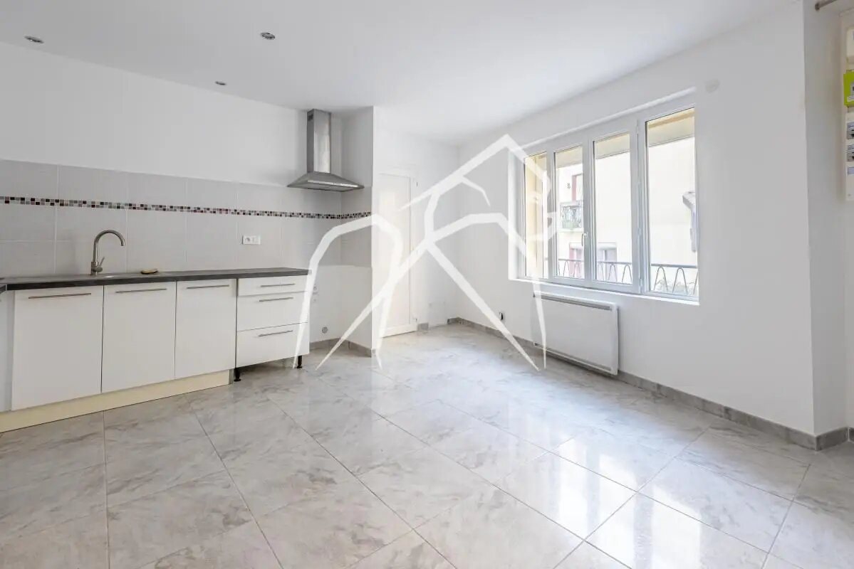 Maison à vendre, 116m², Plaissan