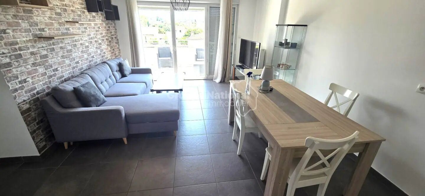 Appartement à louer, 59m², Marignane