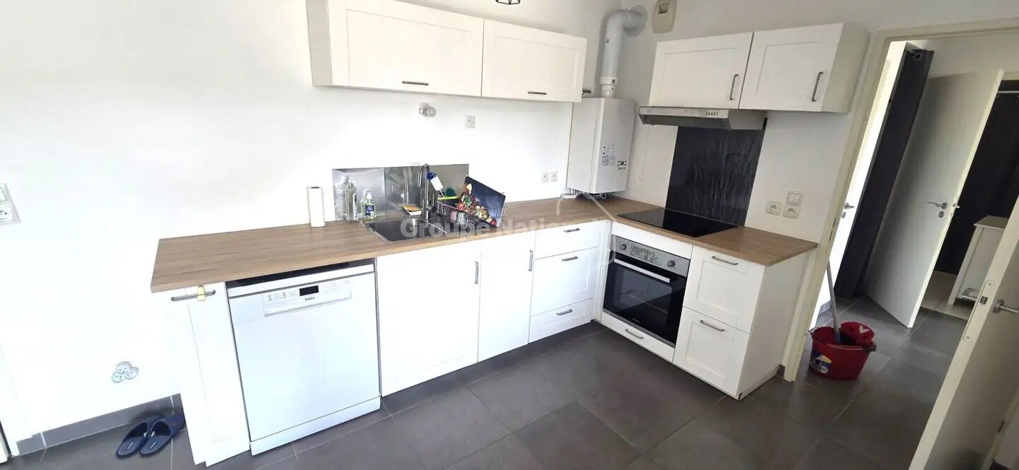 Appartement à louer, 59m², Marignane
