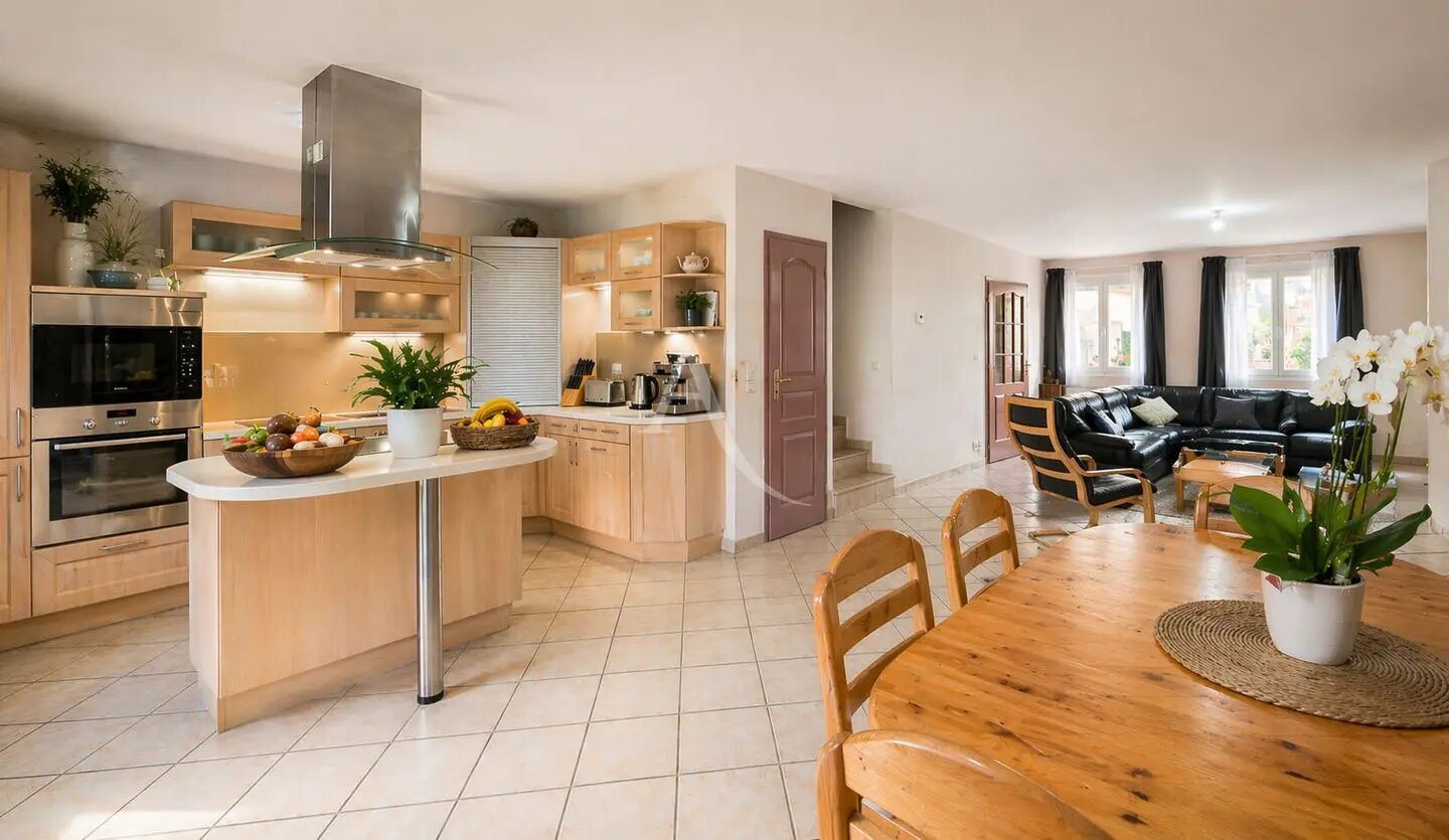 Maison à vendre, 124m², Collonges-sous-Salève