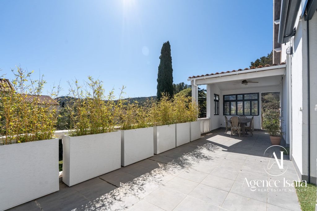Maison à vendre, 153m², Bormes-les-Mimosas