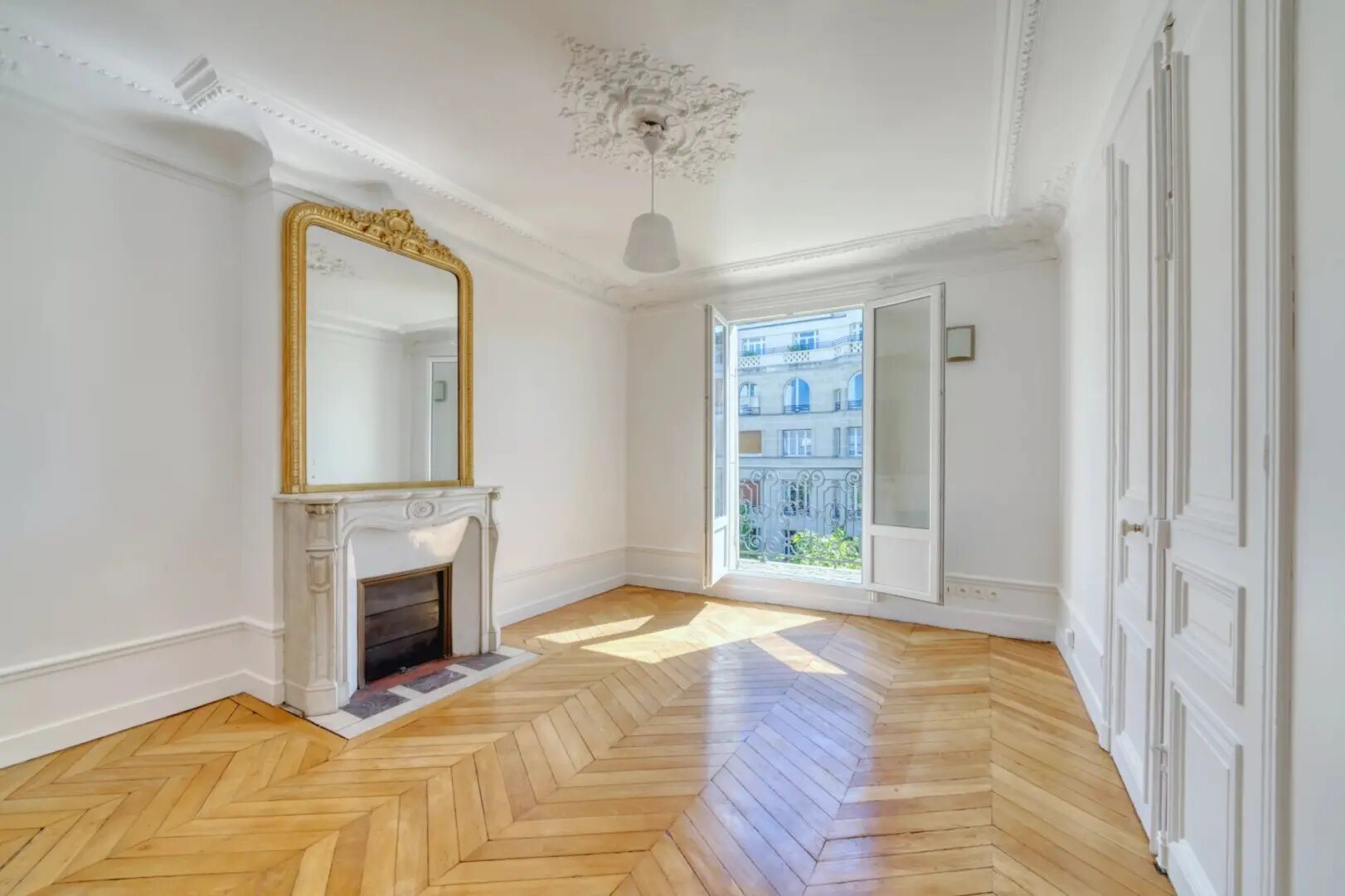 Appartement à louer, 140m², Paris 8ème