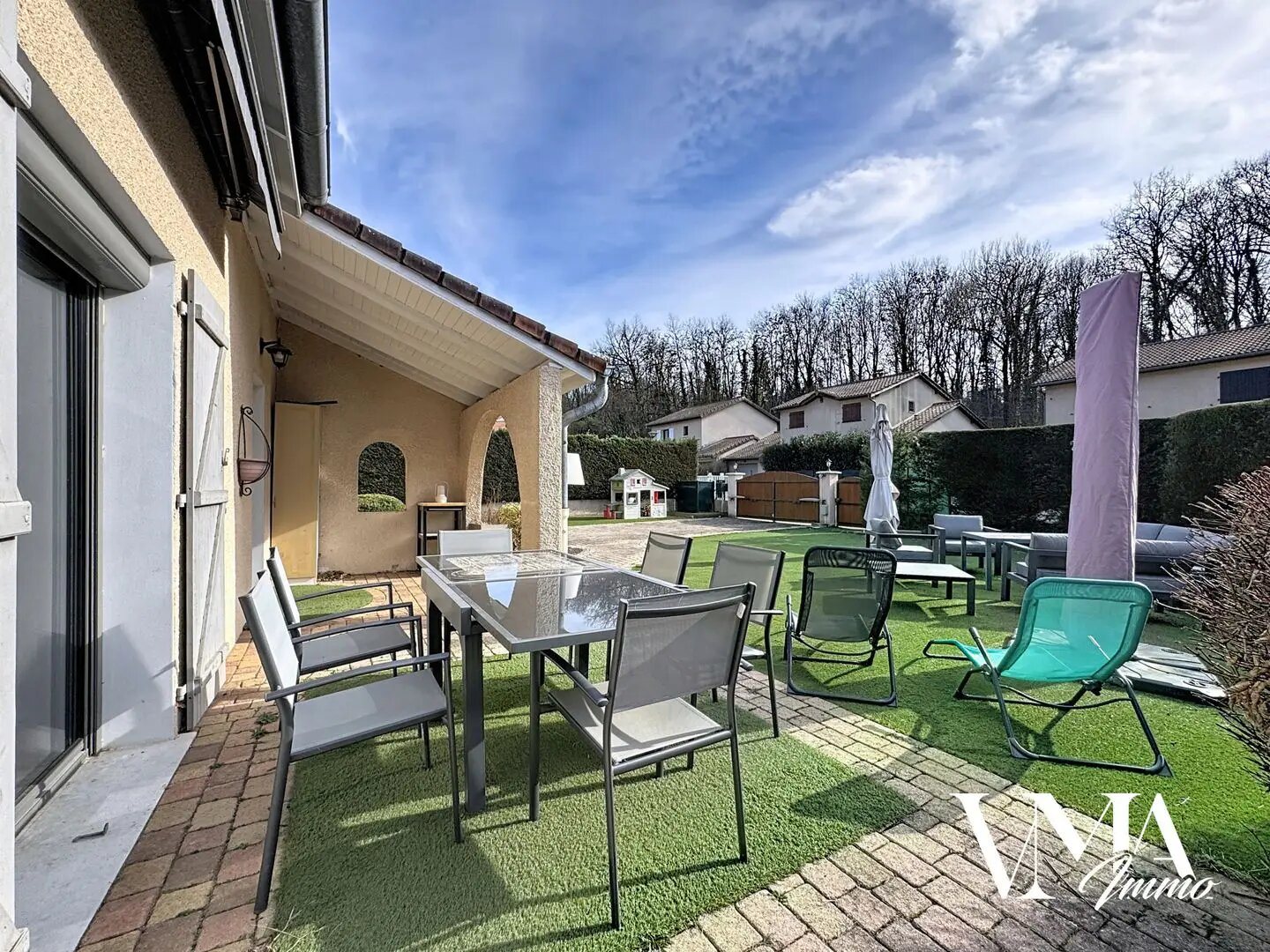 Maison à vendre, 131m², Lissieu