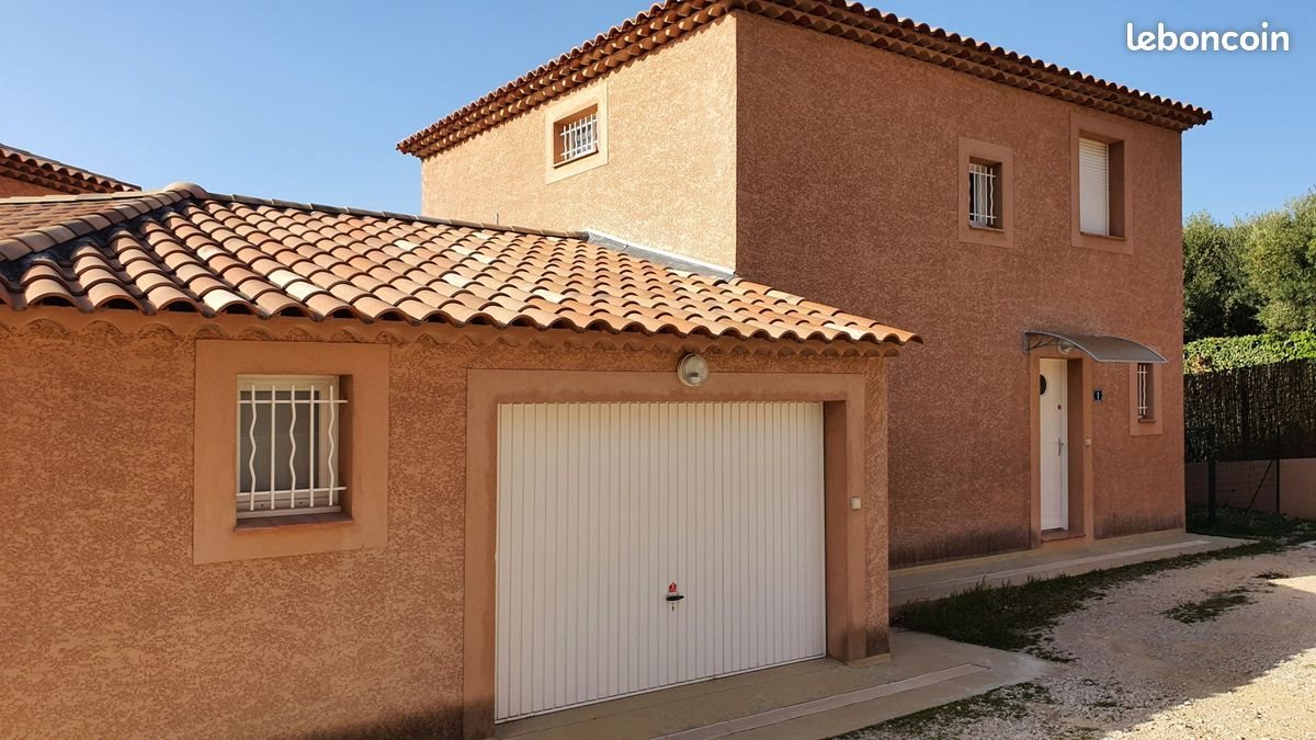 Maison à louer, 92m², Ceyreste