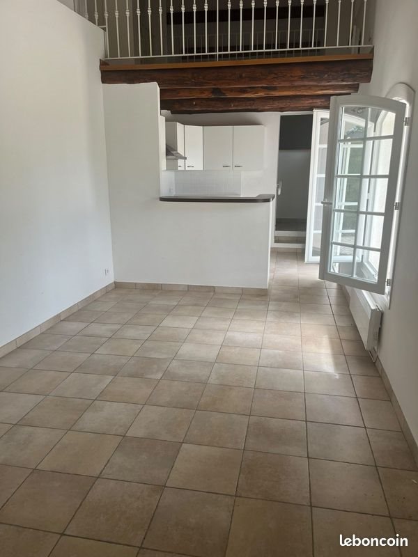 Maison à louer, 85m², Ceyreste