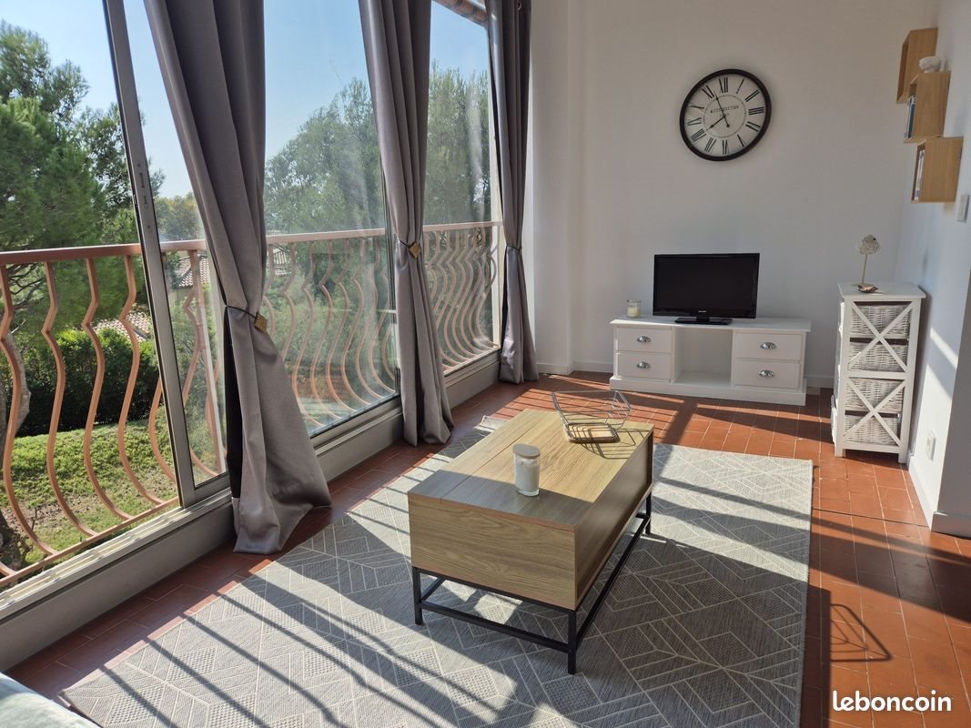 Appartement à louer, 25m², Saint-Cyr-sur-Mer