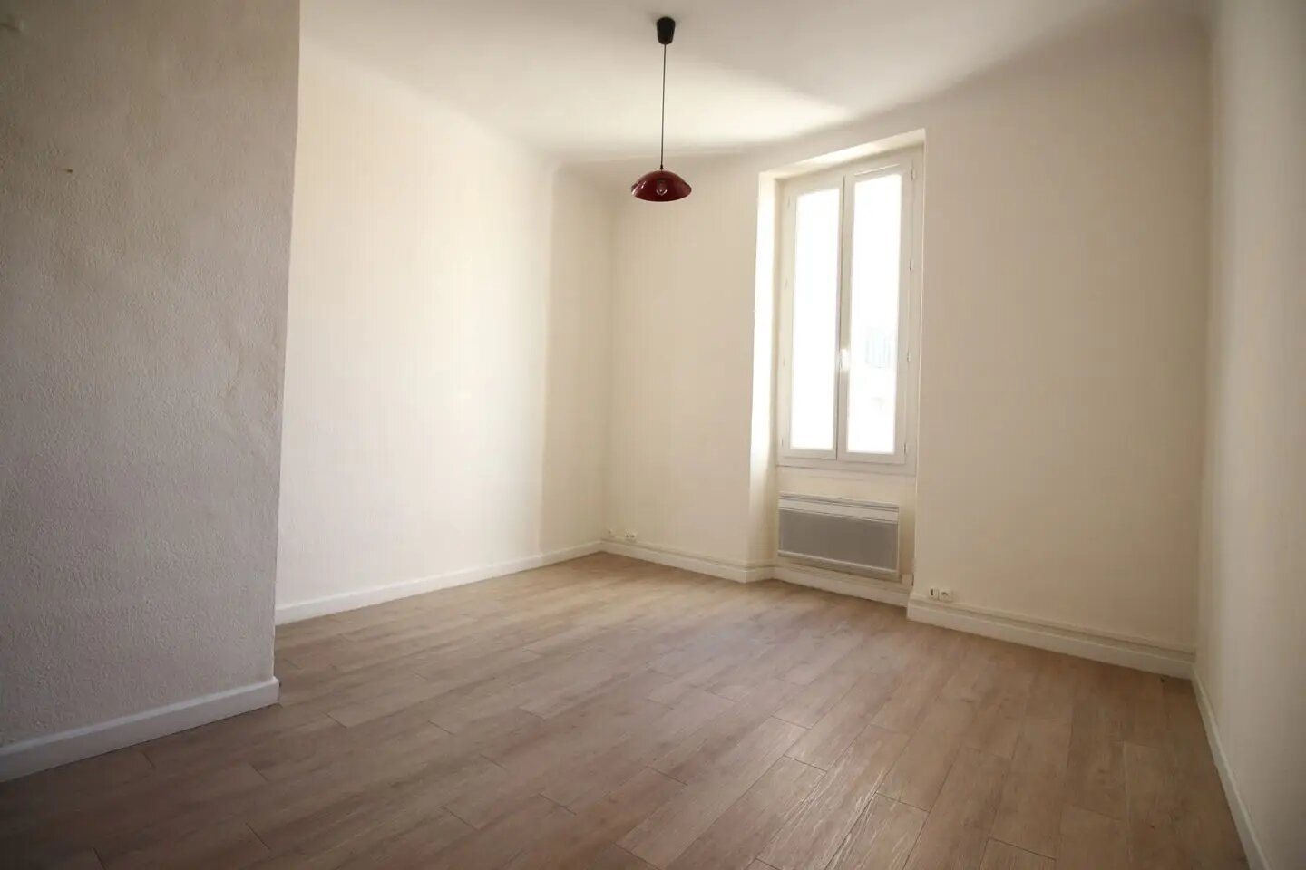 Appartement à louer, 25m², Gémenos
