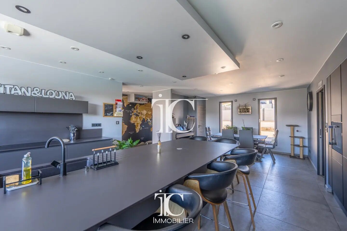 Maison à vendre, 202m², Vinezac