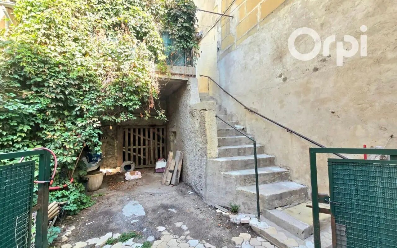 Maison à vendre, 104m², Eyguières