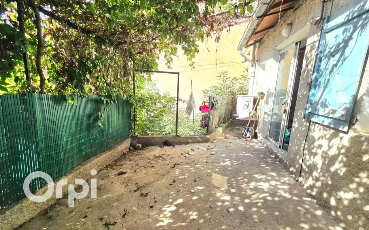 Maison à vendre, 104m², Eyguières