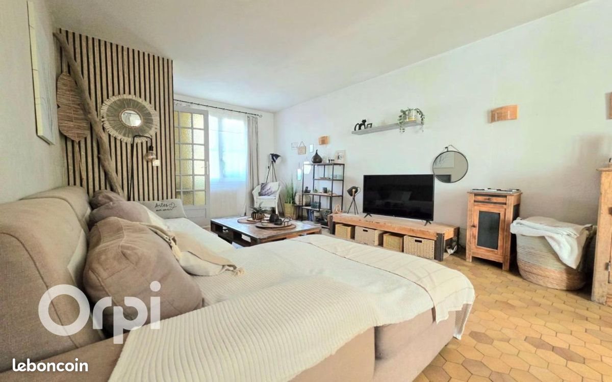 Maison à vendre, 133m², Saint-Martin-de-Crau