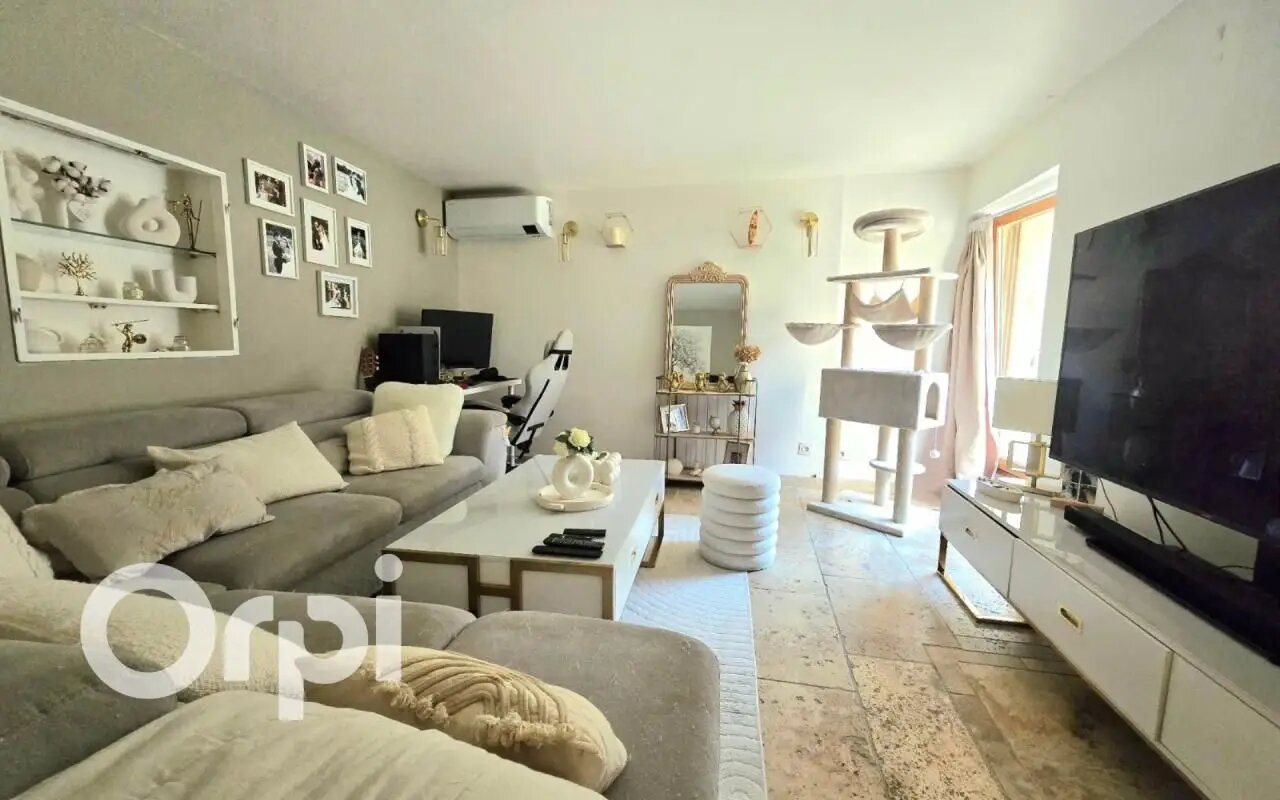 Maison à vendre, 61m², Aureille