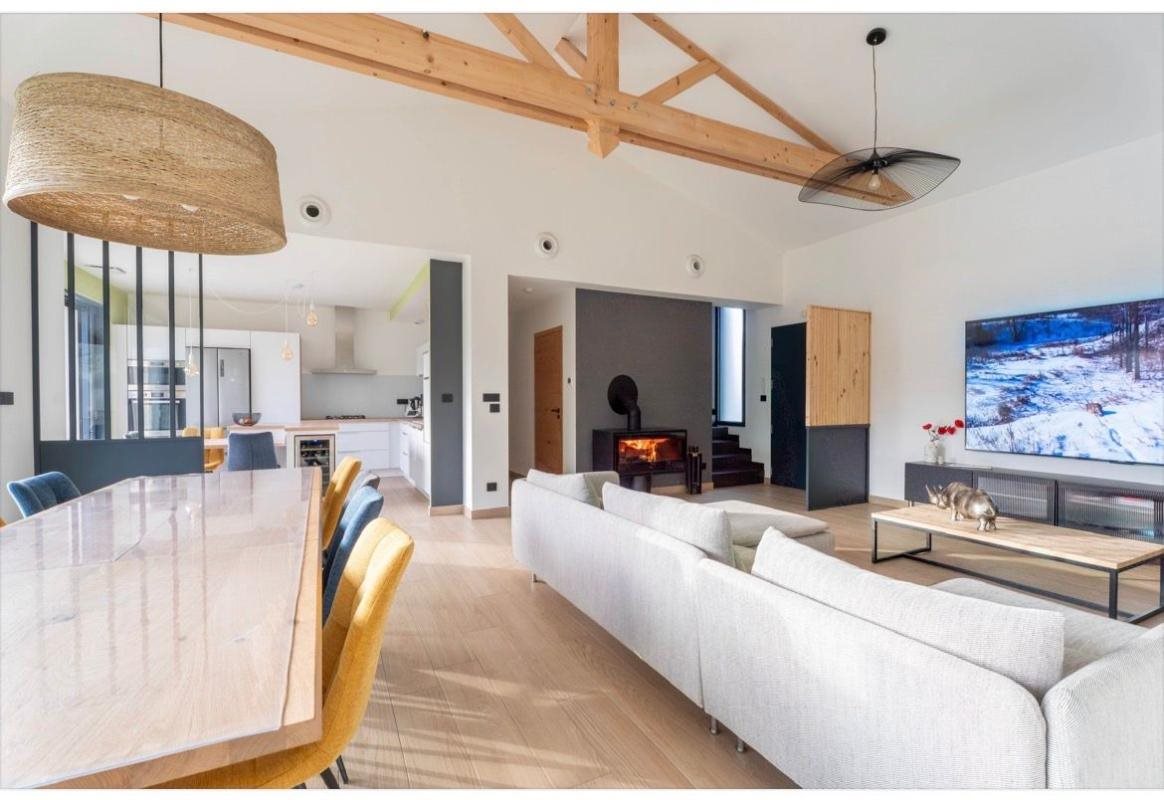 Maison à vendre, 183m², Saint-Pierre-la-Palud