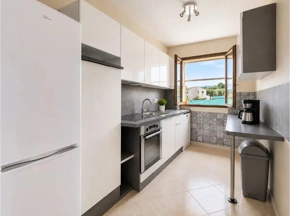 Appartement à louer, 63m², Gattières