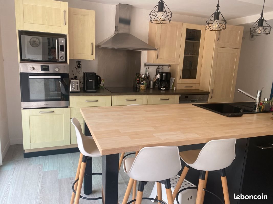 Maison à vendre, 120m², Carantilly