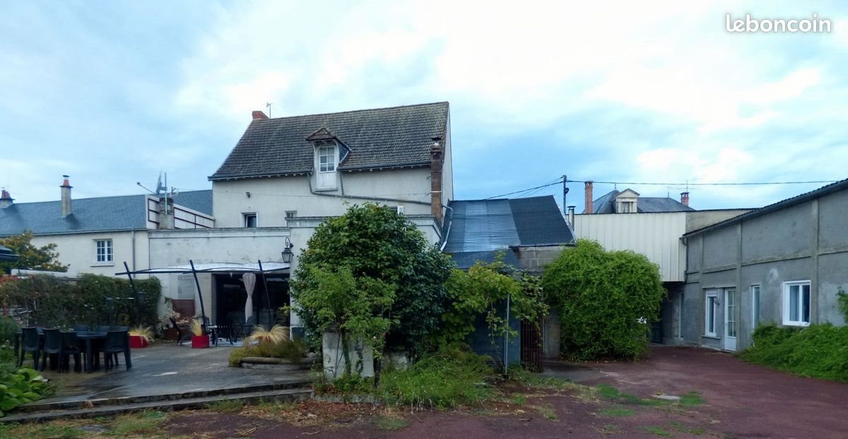 Maison à vendre, 246m², Saint-Gervais-les-Trois-Clochers