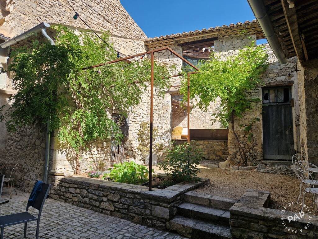 Maison à vendre, 340m², Sainte-Jalle