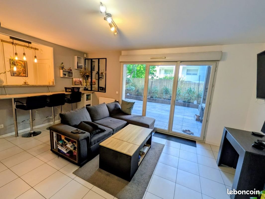 Appartement à vendre, 45m², Vénissieux