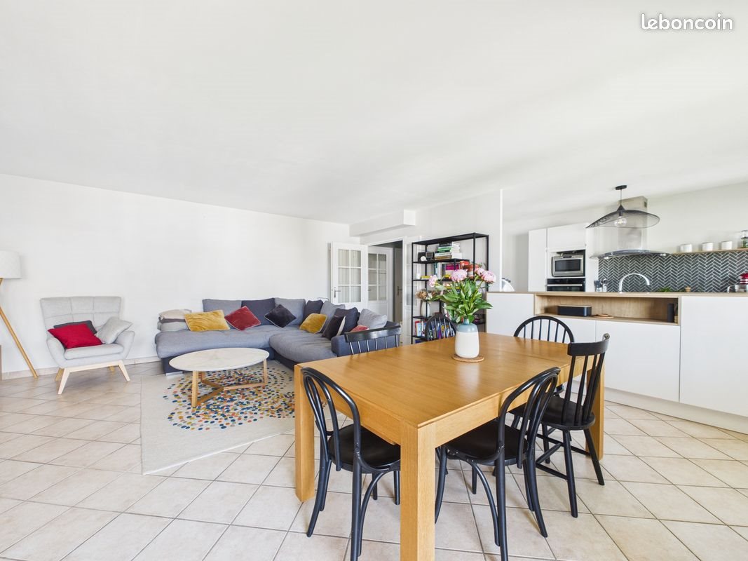 Appartement à vendre, 100m², Bron