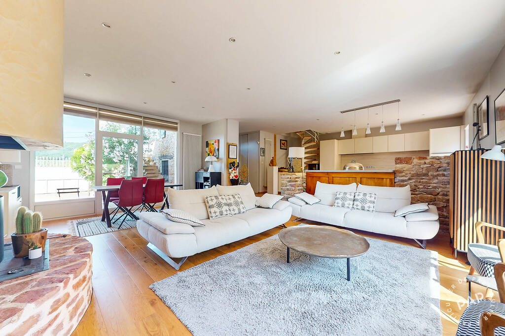 Maison à vendre, 218m², Leynes