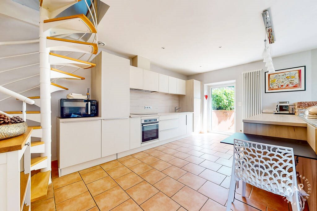 Maison à vendre, 218m², Leynes