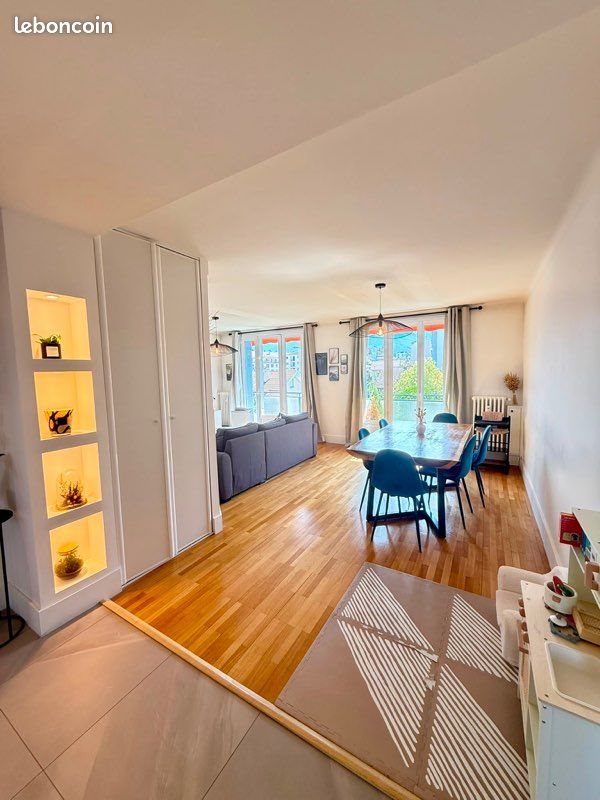 Appartement à vendre, 72m², Annecy