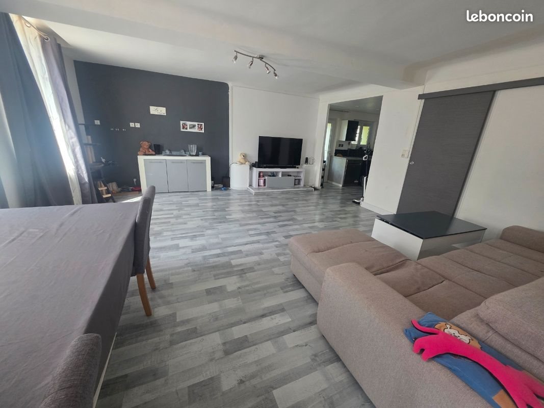 Maison à vendre, 180m², La Rivière-de-Corps