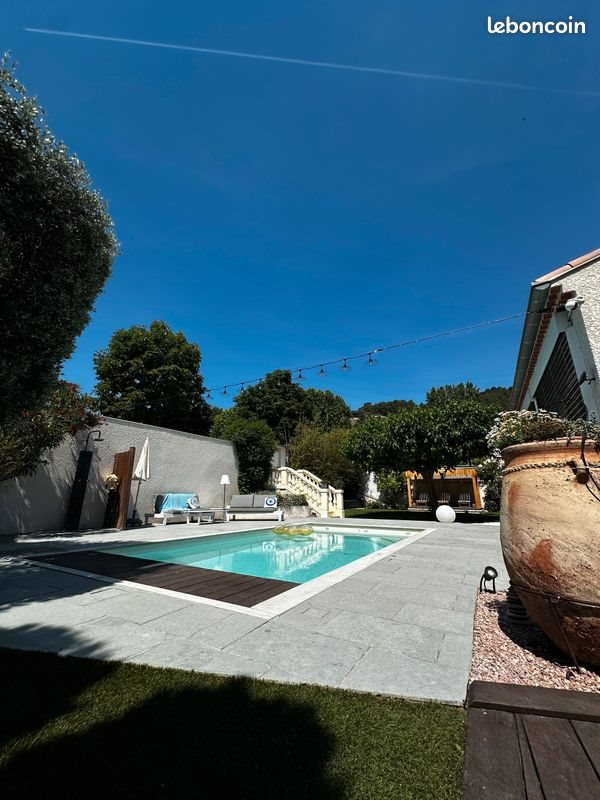 Maison à vendre, 181m², Lamanon