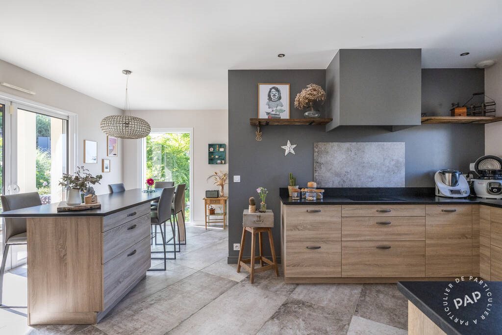Maison à vendre, 253m², Saint-Paul-en-Jarez