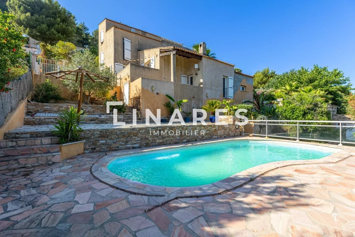 Maison à vendre, 242m², Carnoux-en-Provence