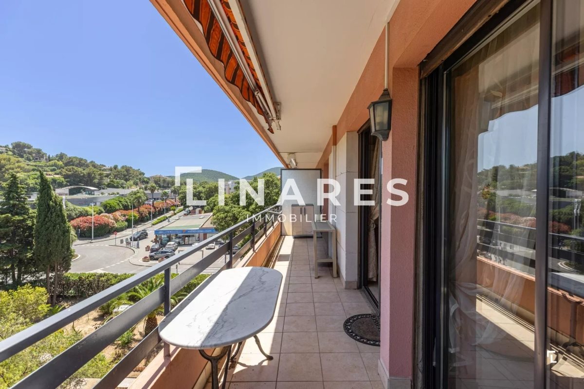 Appartement à vendre, 76m², Cavalaire-sur-Mer