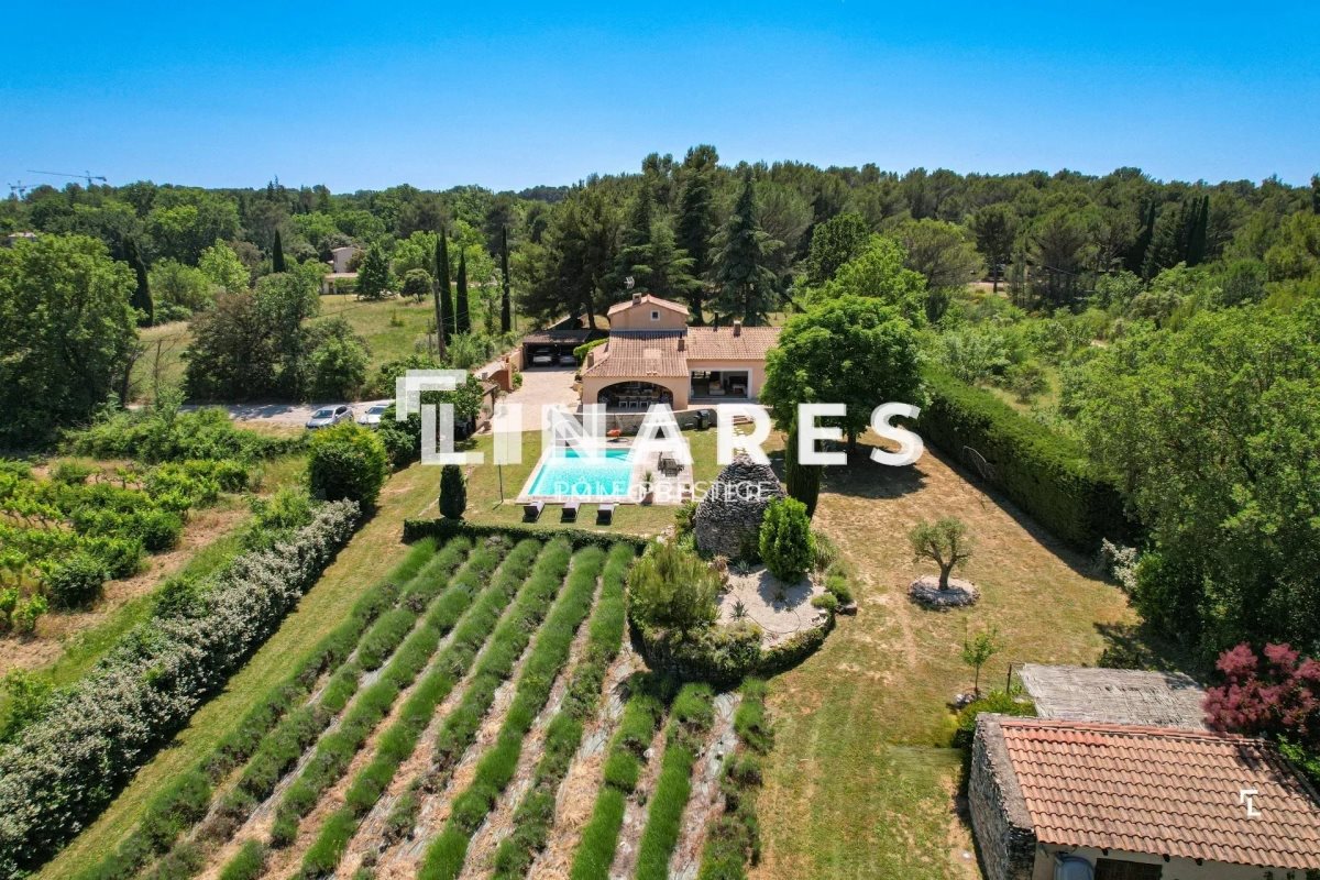 Maison à vendre, 191m², Eguilles
