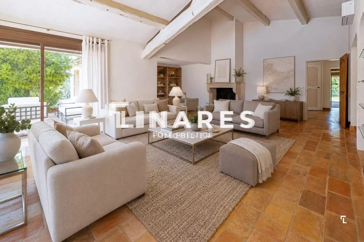 Maison à vendre, 457m², Saint-Marc-Jaumegarde