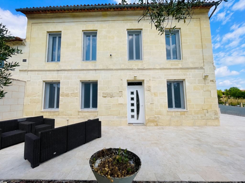 Maison à vendre, 272m², Arveyres