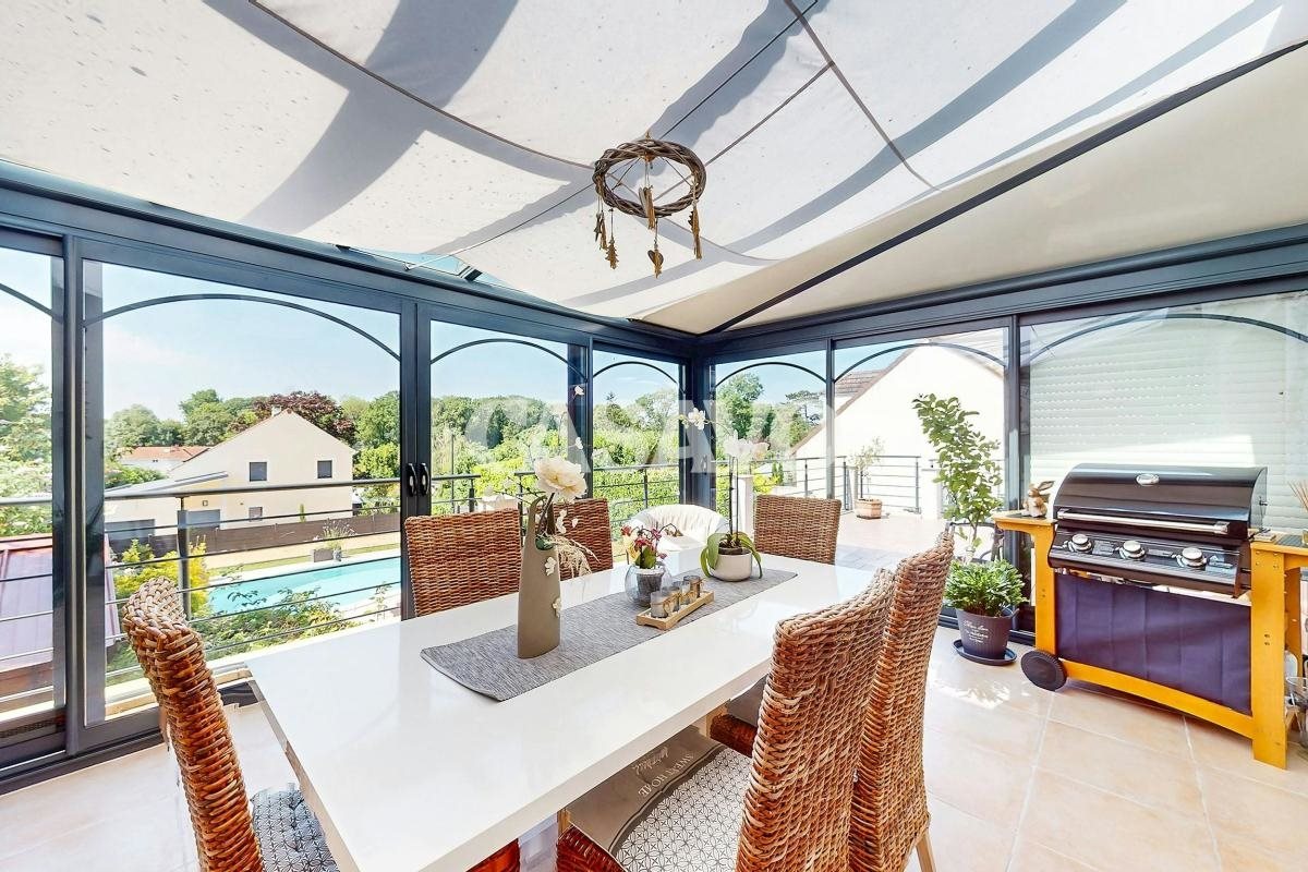 Maison à vendre, 197m², La Queue-en-Brie