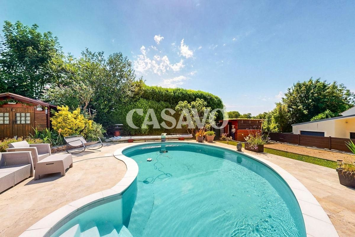 Maison à vendre, 197m², La Queue-en-Brie
