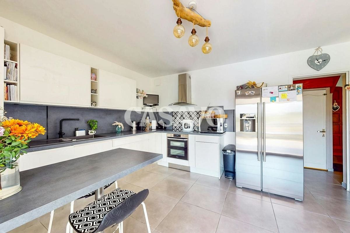 Maison à vendre, 197m², La Queue-en-Brie
