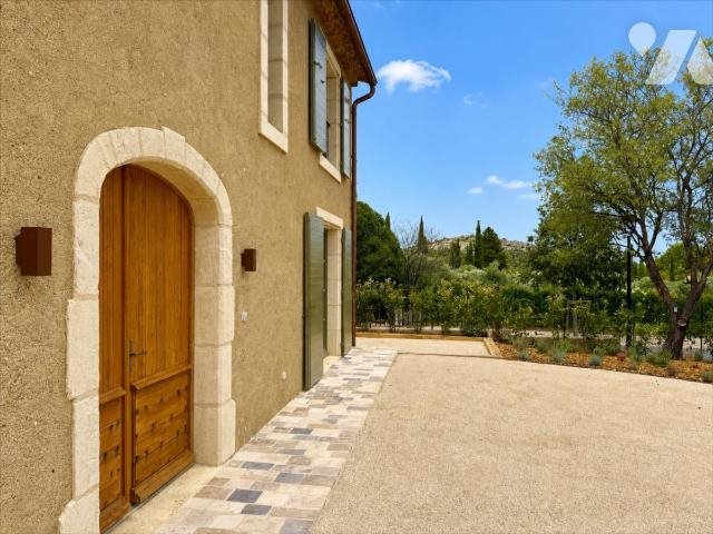 Maison à vendre, 284m², Eygalières