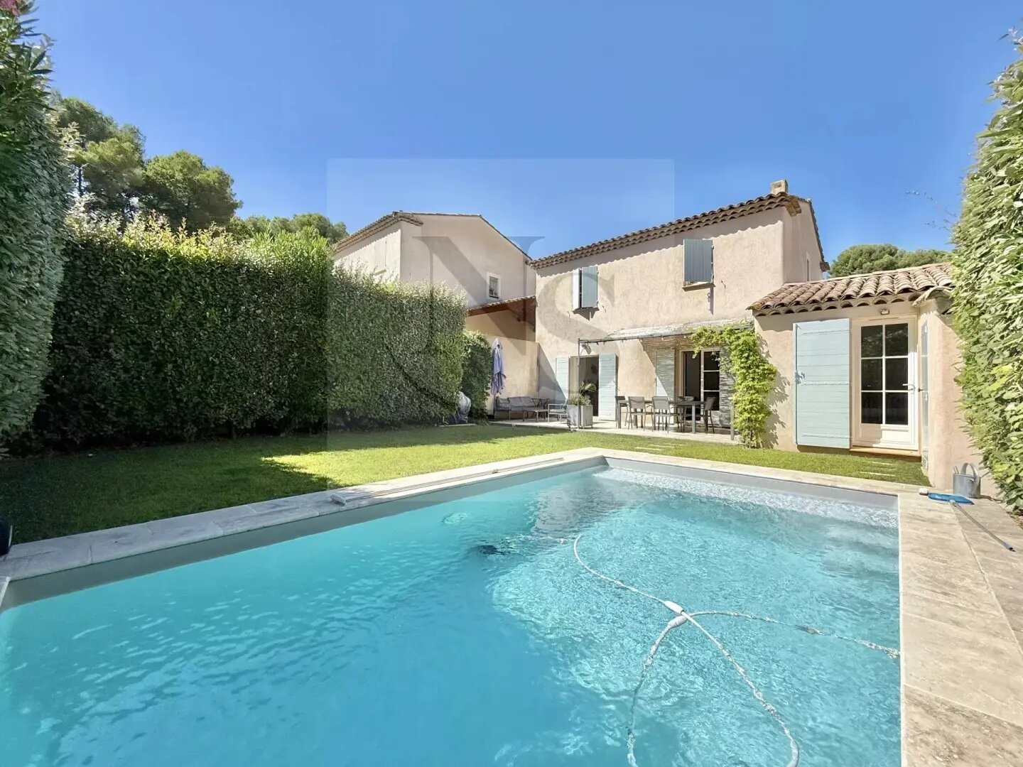 Maison à vendre, 112m², Éguilles