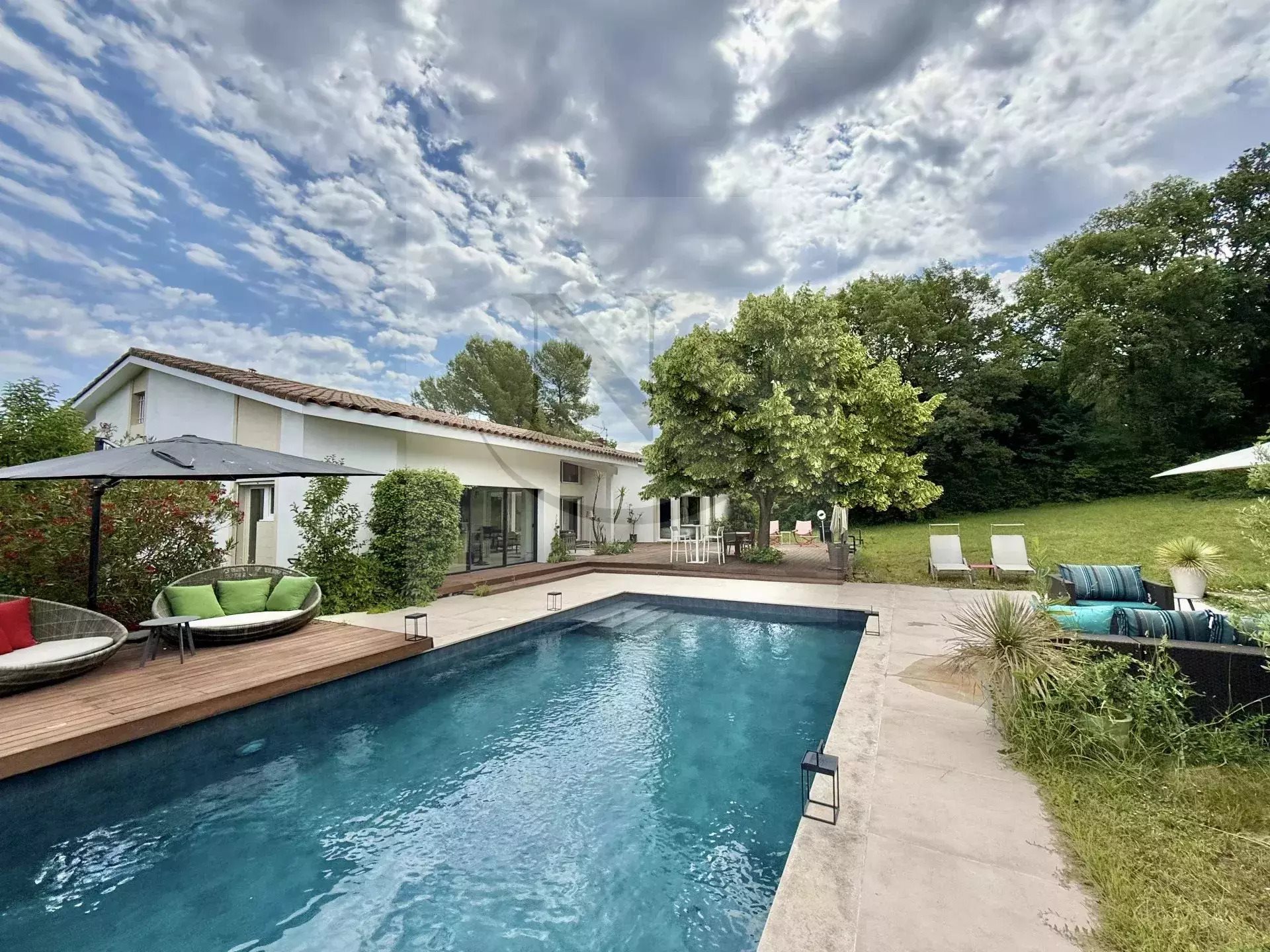 Maison à vendre, 380m², Aix-en-Provence